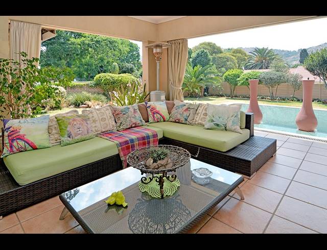 8 BEDROOM HOUSE FOR SALE IN MORNING HILL